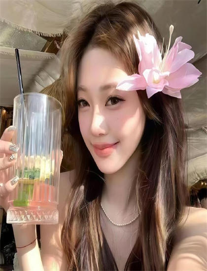 《愿红柳》哲学思考后现代分析惊艳四座的：生命意义与存在价值解读