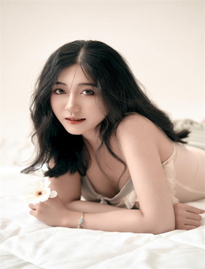 从艺术电影角度解读《偶像漩涡》：的人物塑造与情感表达 ——带你领略艺术电影的魅力